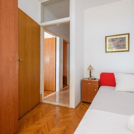 Apartment Mario - Veliki Stan Za Odmor - Terasa- Vrt - Bazen - Pogled More, Izoliran Orašac Zewnętrze zdjęcie
